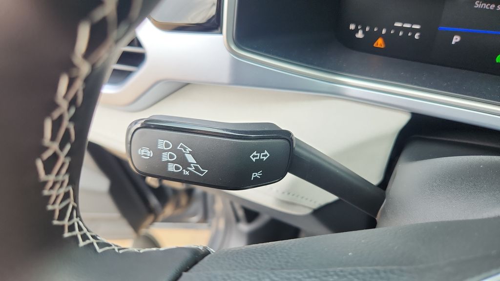 2025 Volkswagen Taos