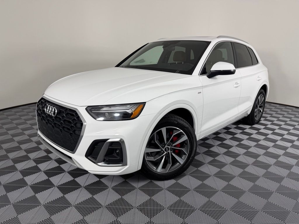 Thumbnail: 2022 Audi Q5 - 1
