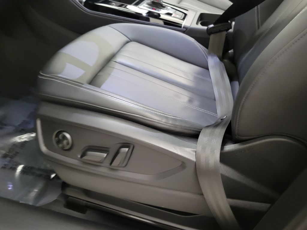 Thumbnail: 2023 Audi Q5 - 25