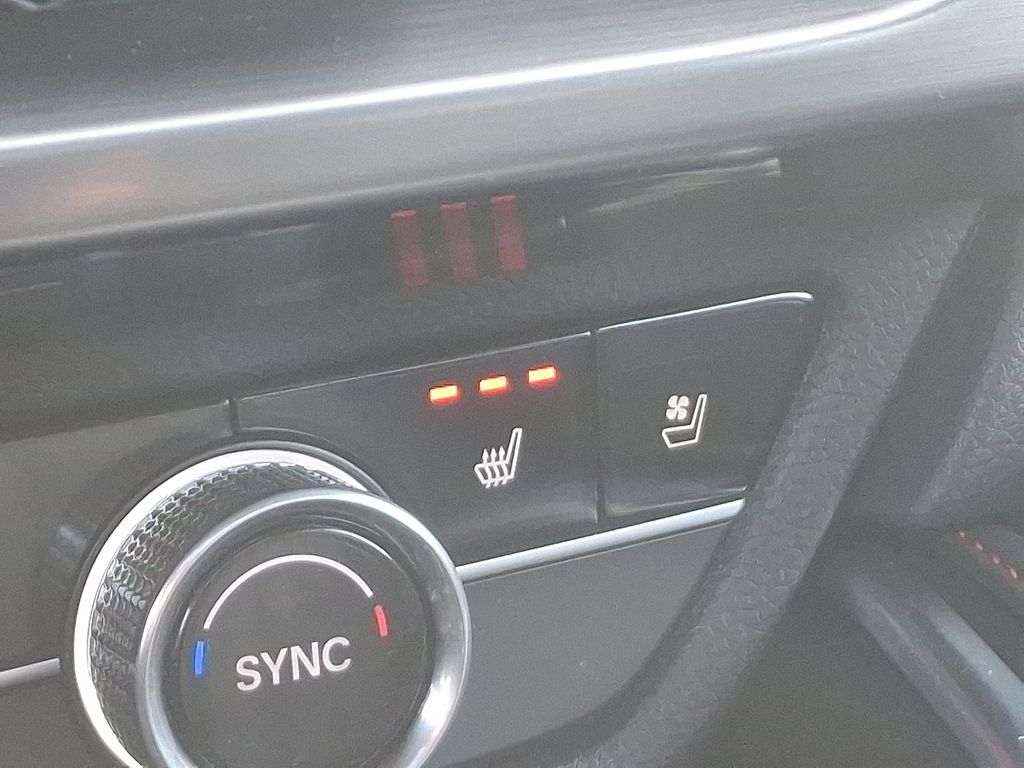 Thumbnail: 2025 Acura ADX - 26