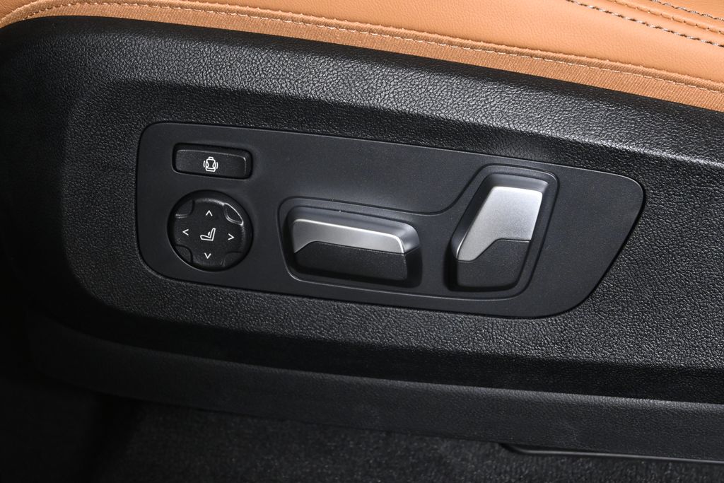 Thumbnail: 2026 BMW X5 - 27