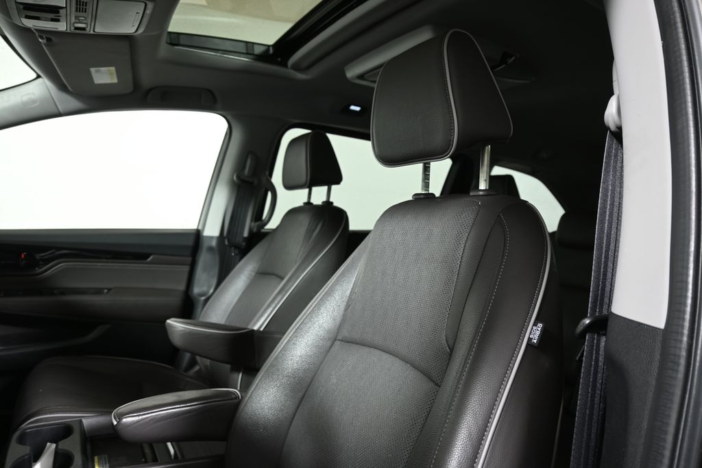 Thumbnail: 2023 Honda Odyssey - 4