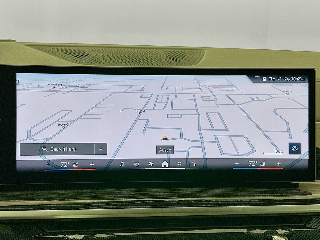 Thumbnail: 2025 BMW X6 - 13