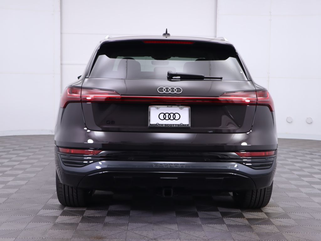 2024 Audi Q8 e-tron Premium Plus 7