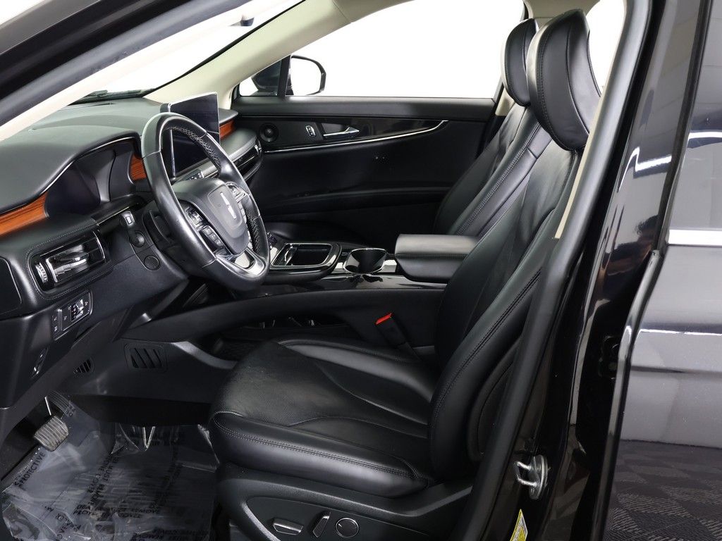Used 2022 Black Lincoln Reserve image 33