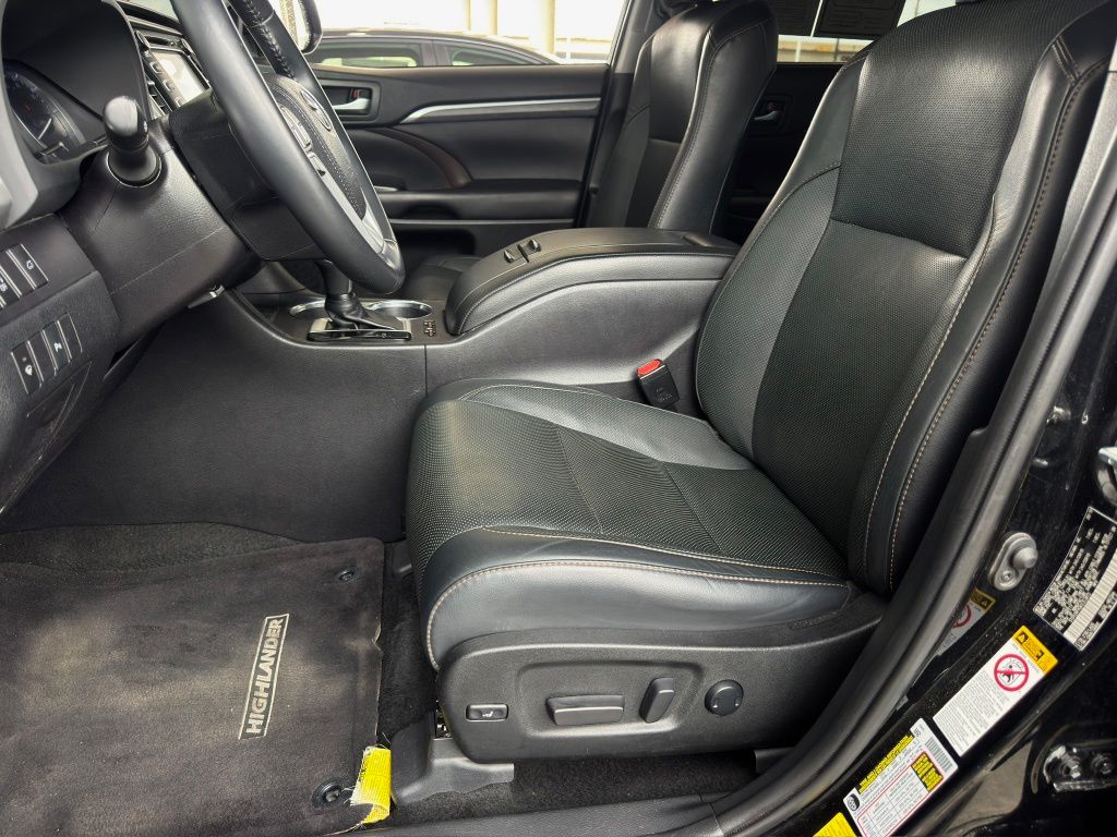 2019 Toyota Highlander Limited Black at DeMontrond Mazda