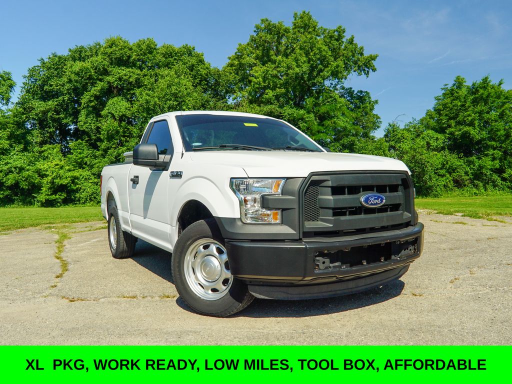 Oxford White 2017 Ford F-150 XL Pickup Truck 4X2 6-Speed Automatic