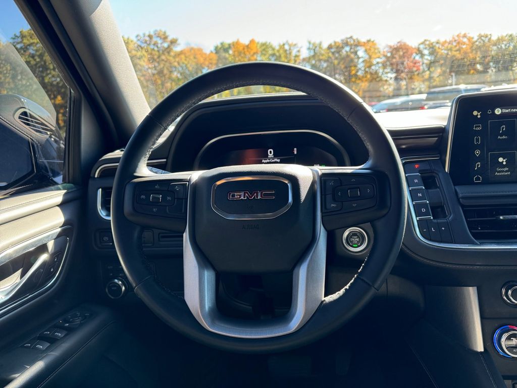 2023 GMC Yukon SLE 11