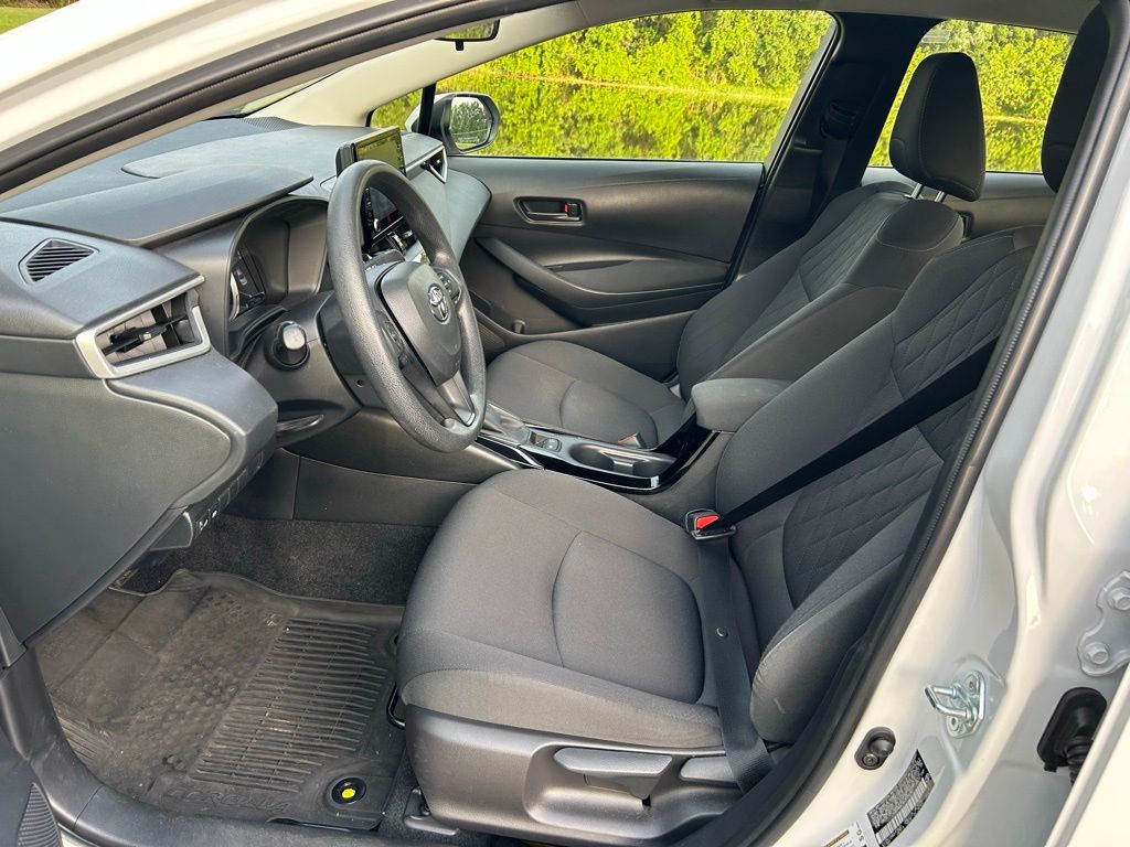 2022 Toyota Corolla LE 14