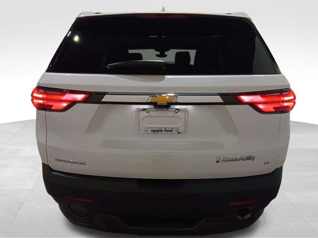 2022 Chevrolet Traverse FWD LT Leather