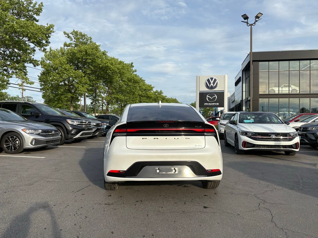 2023 Toyota Prius XLE photo
