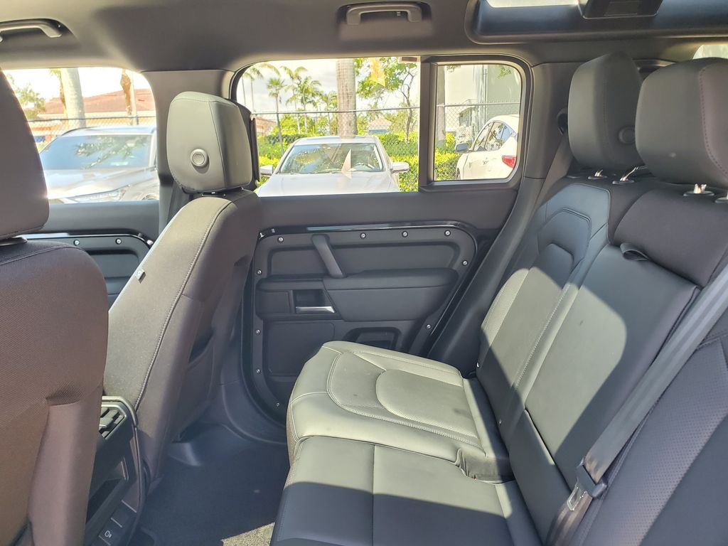 2025 Land Rover Defender