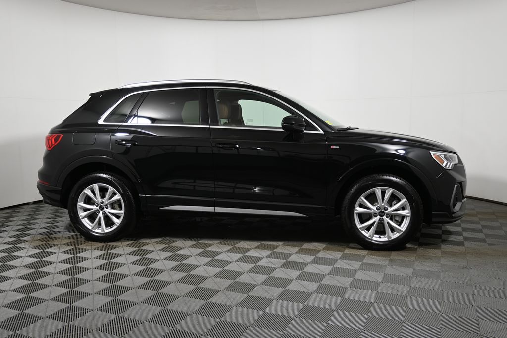 Thumbnail: 2025 Audi Q3 - 8