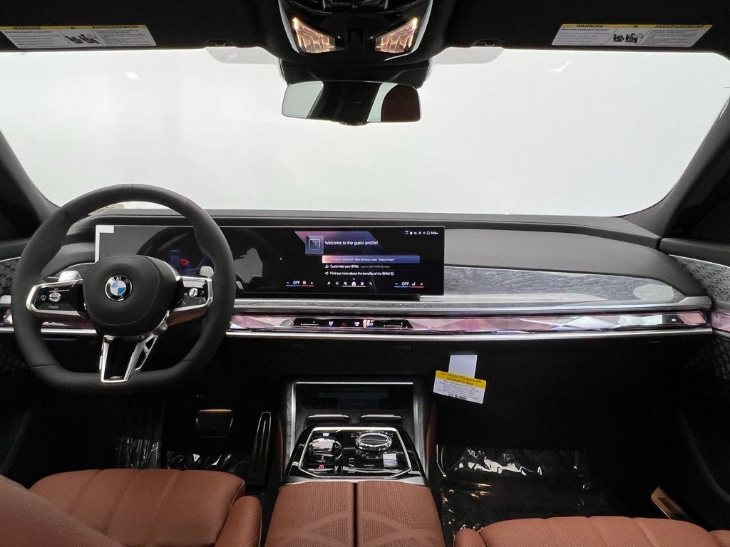 Thumbnail: 2025 BMW 7 Series - 10