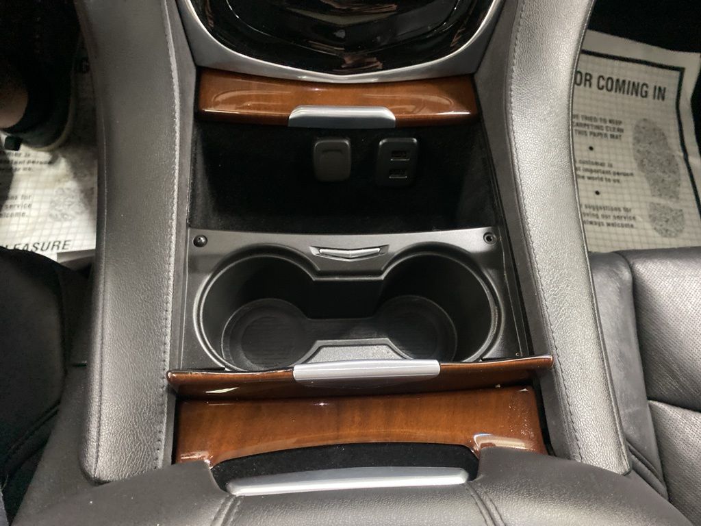 2020 Cadillac Escalade Luxury photo