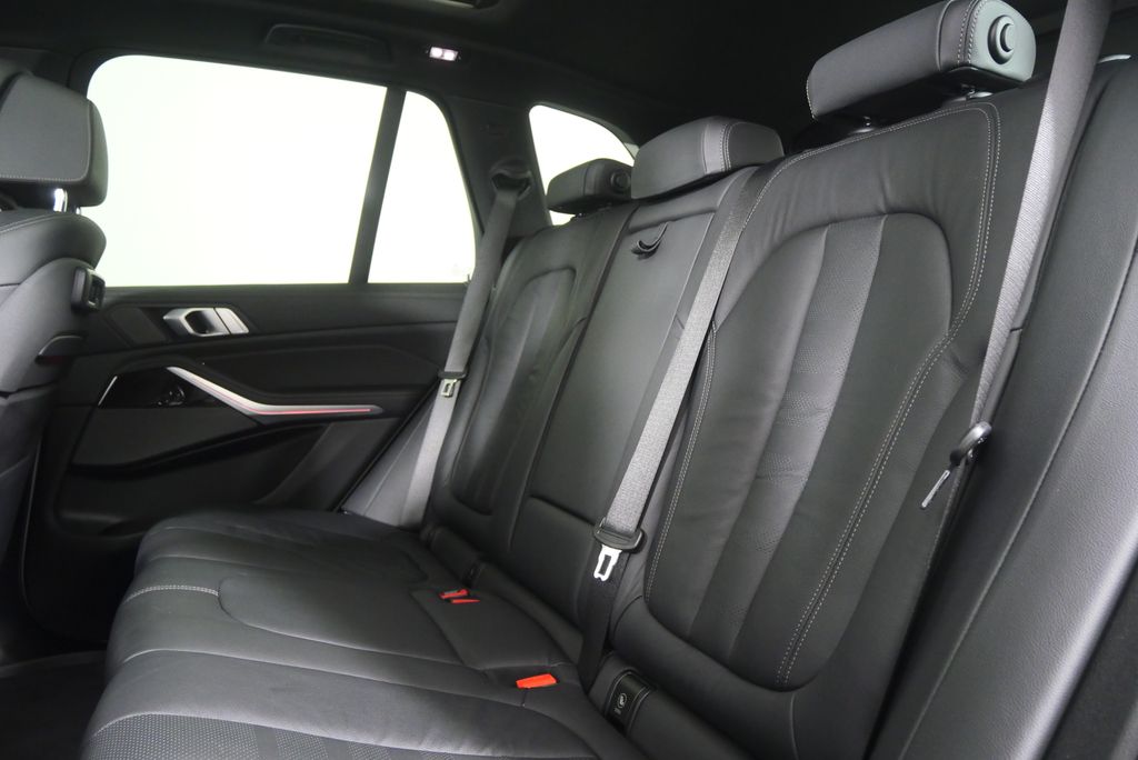 Thumbnail: 2019 BMW X5 - 15