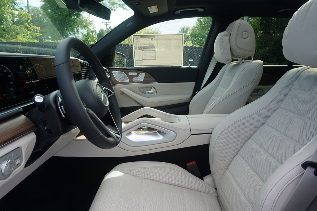 Thumbnail: 2026 Mercedes-Benz GLE - 9