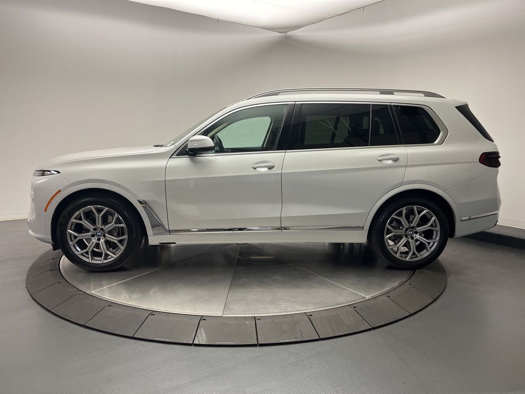 Thumbnail: 2025 BMW X7 - 2