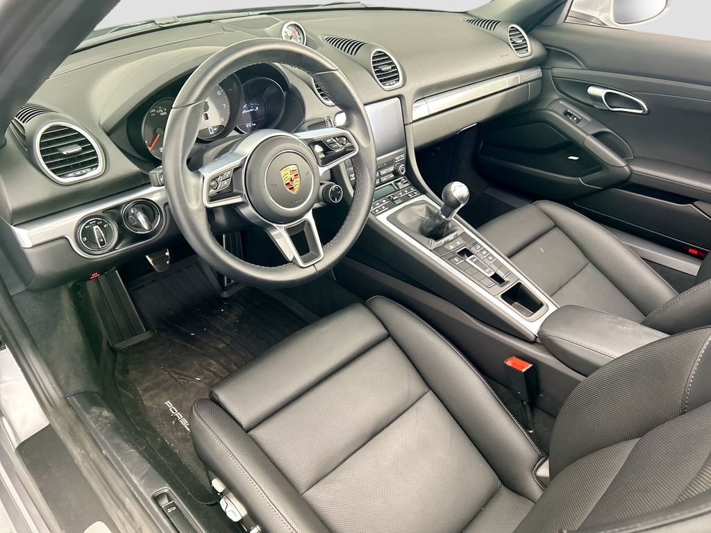 Thumbnail: 2024 Porsche 718 Boxster - 17