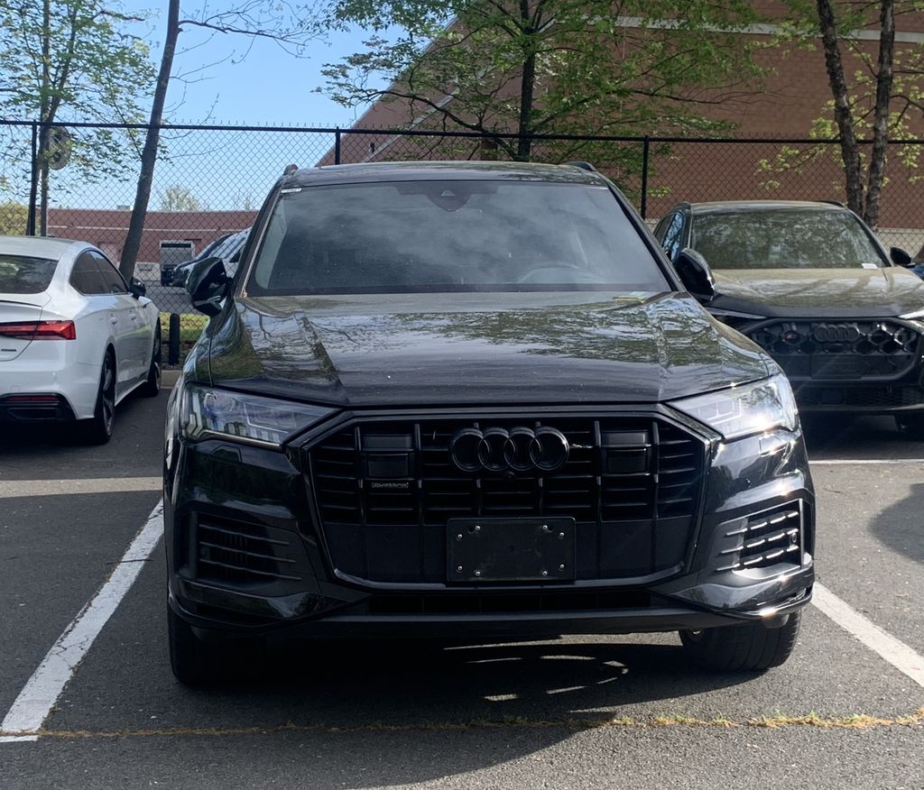 Thumbnail: 2024 Audi Q7 - 2