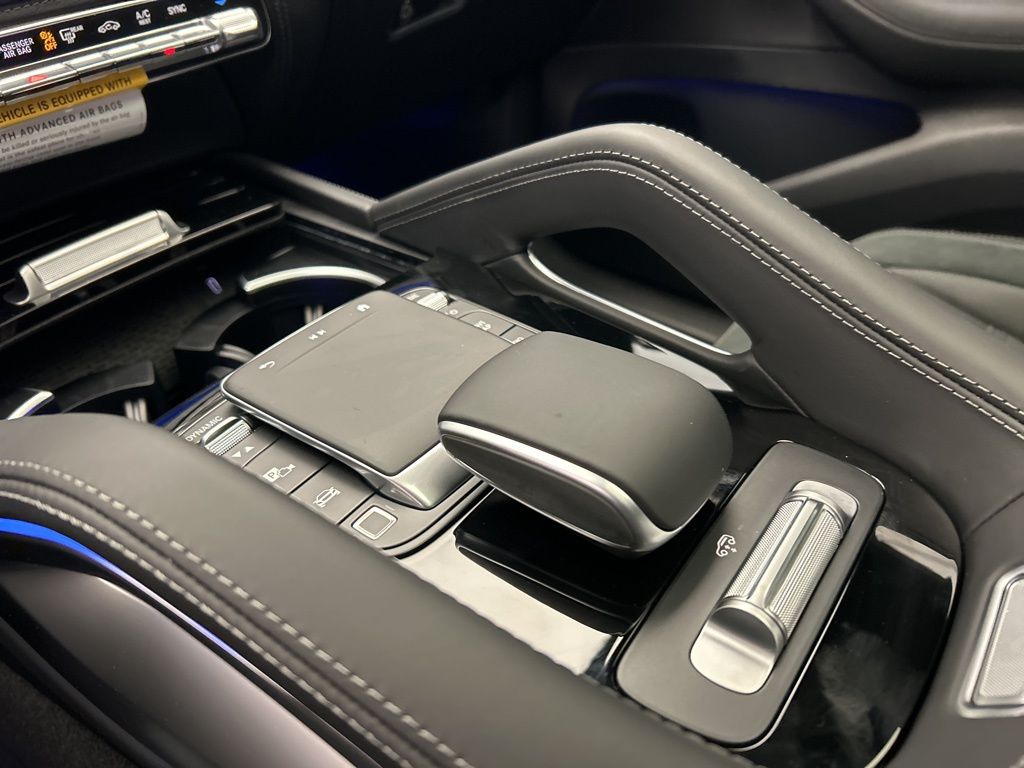 Thumbnail: 2026 Mercedes-Benz GLE - 19