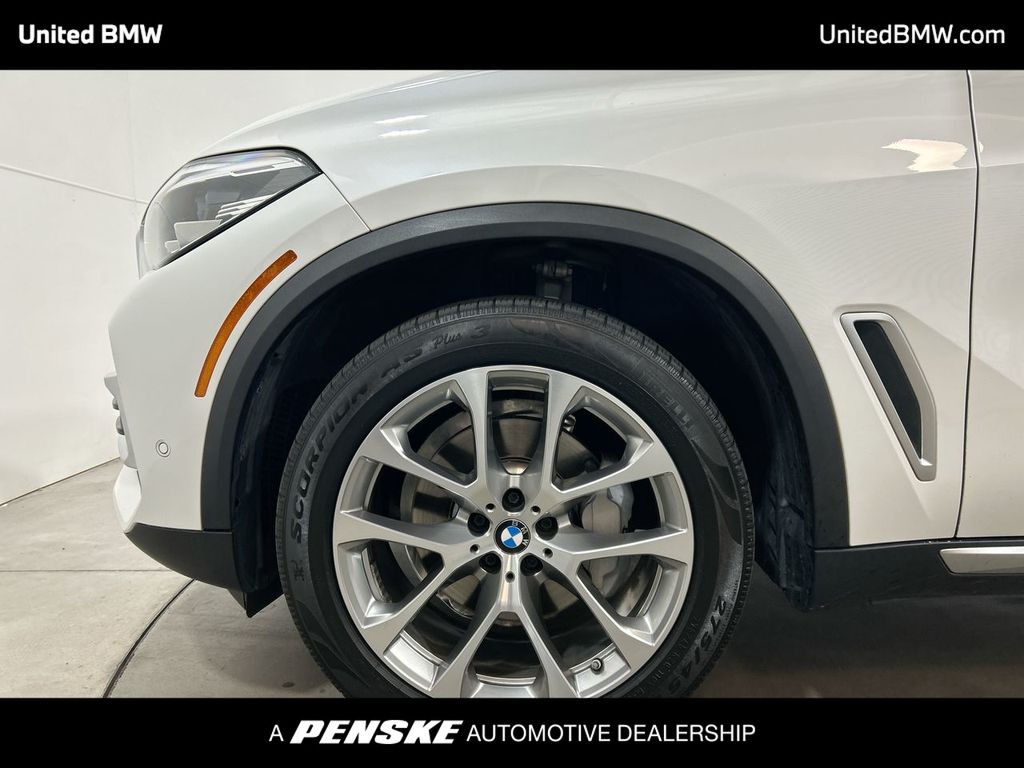 Thumbnail: 2020 BMW X5 - 10