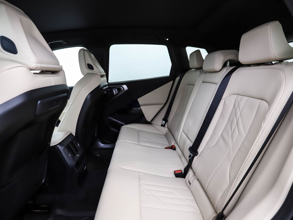 Thumbnail: 2026 BMW X3 - 22