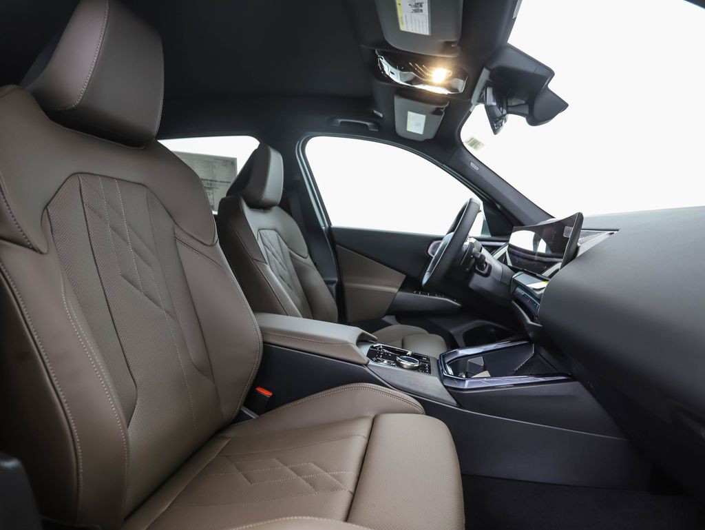 Thumbnail: 2025 BMW X3 - 29