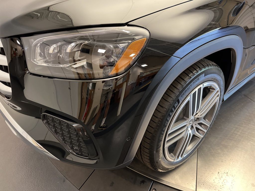 Thumbnail: 2026 Mercedes-Benz GLS - 9