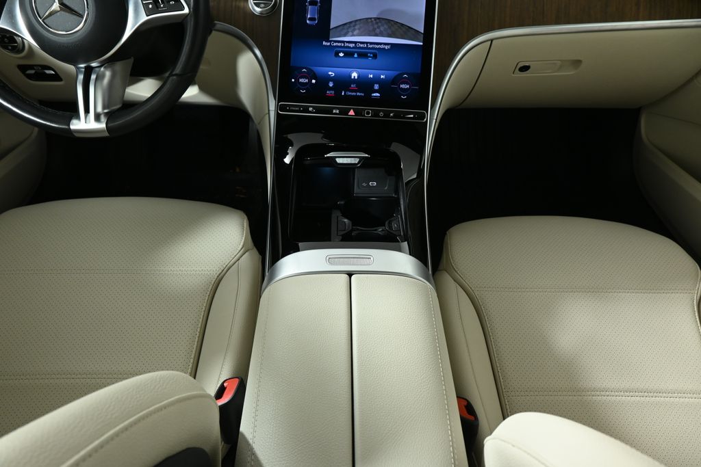 Thumbnail: 2023 Mercedes-Benz C-Class - 23