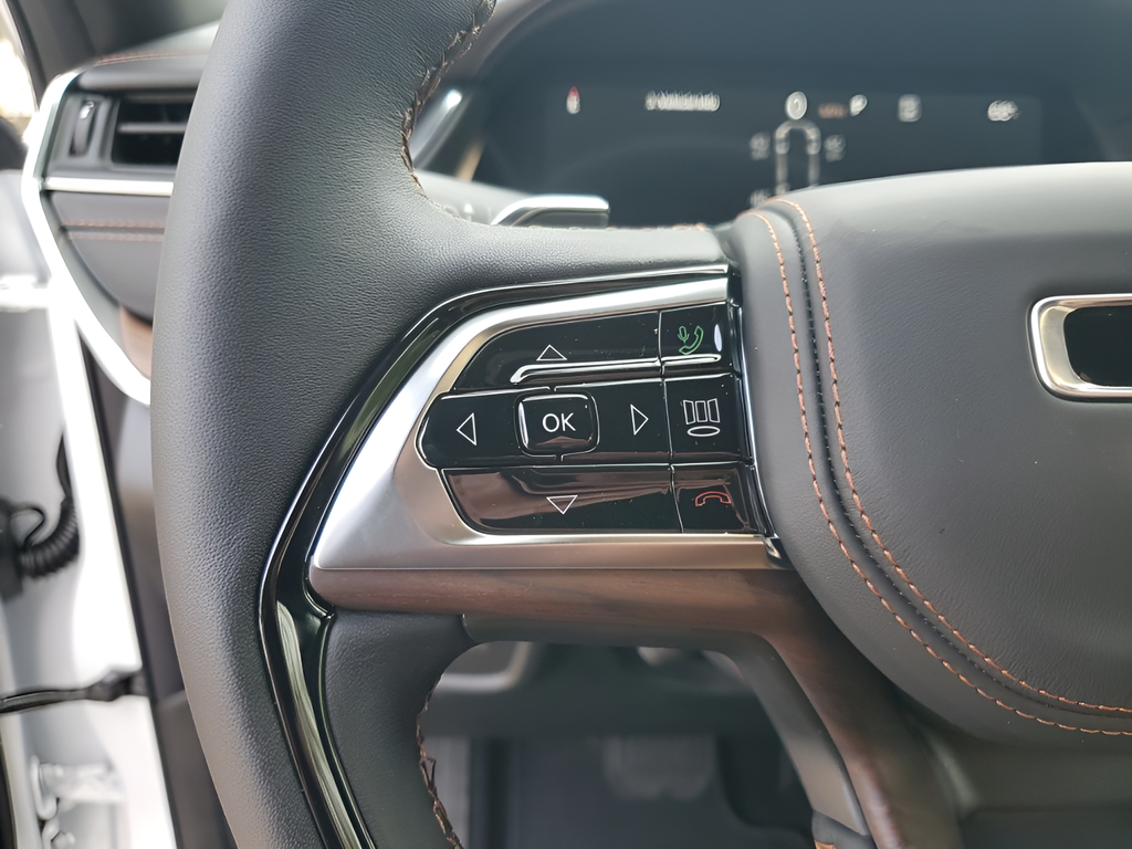 New Car 2025 Jeep Grand Cherokee L  Summit For Sale Under $60,000 In Austin, Texas