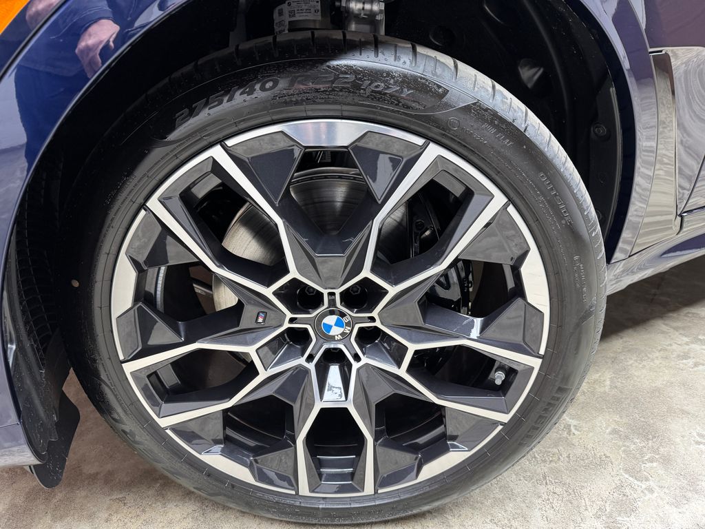 New 2026  BMW M60i image 33