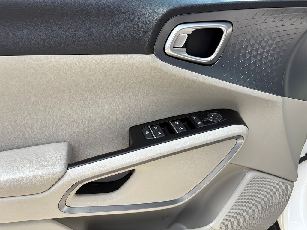 2023 Kia Soul EX