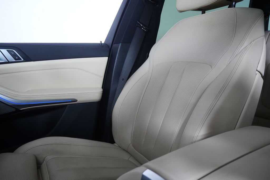 Thumbnail: 2021 BMW X5 - 25