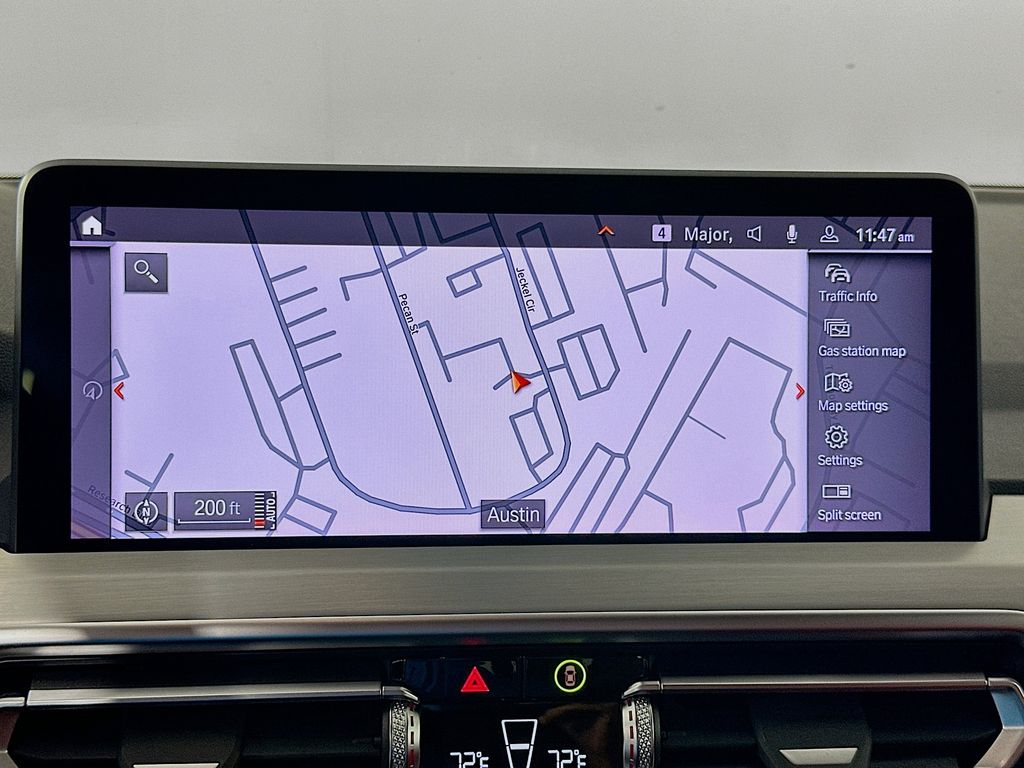 Thumbnail: 2025 BMW X4 - 13