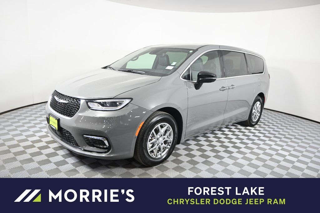 2025 Chrysler Pacifica Select FWD