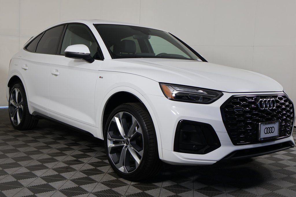 Thumbnail: 2022 Audi Q5 - 3