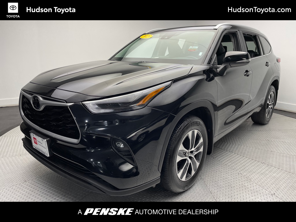 2023 Toyota Highlander XLE -
                Jersey City, NJ