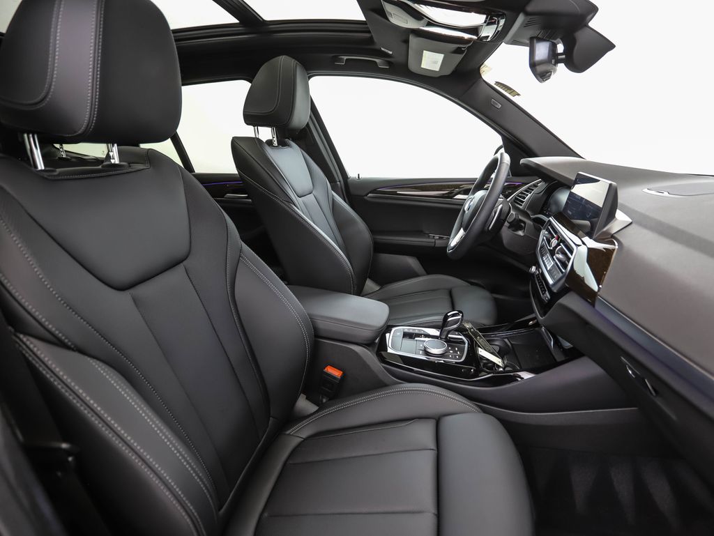 Thumbnail: 2024 BMW X3 - 31