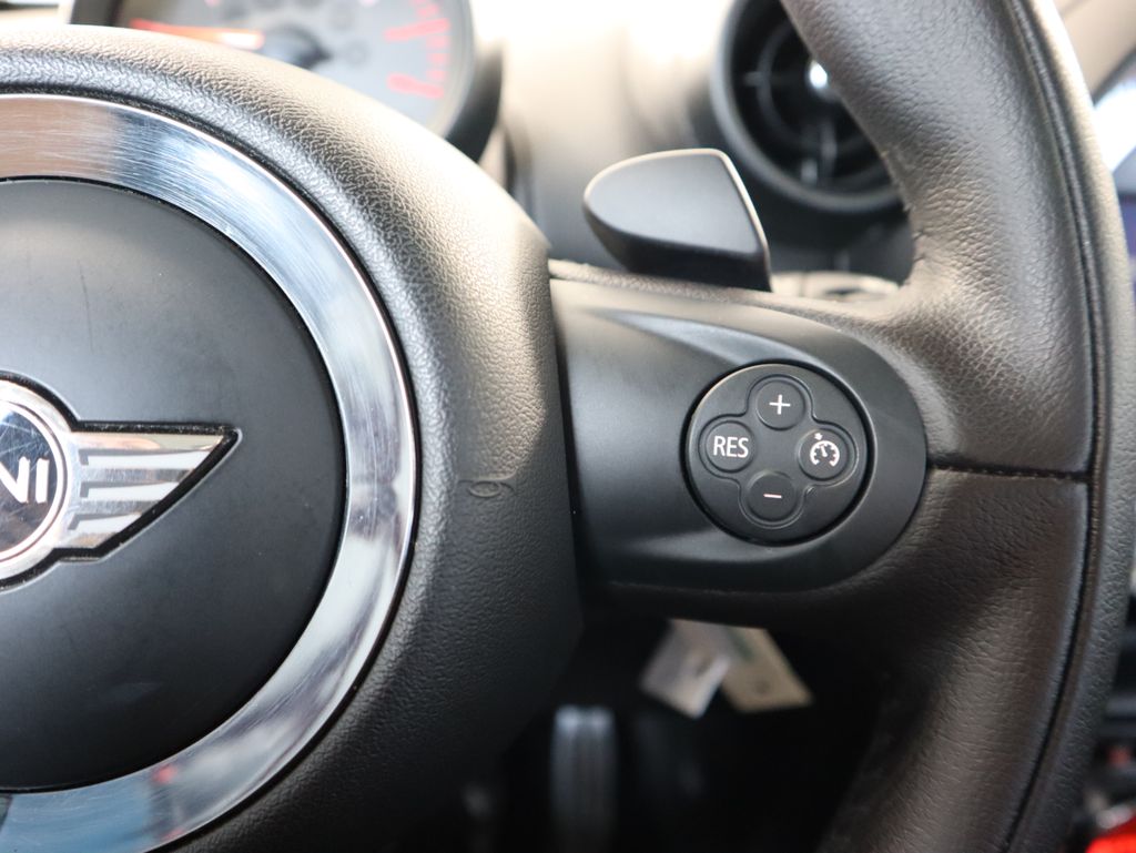 Thumbnail: 2016 MINI Cooper Countryman - 12