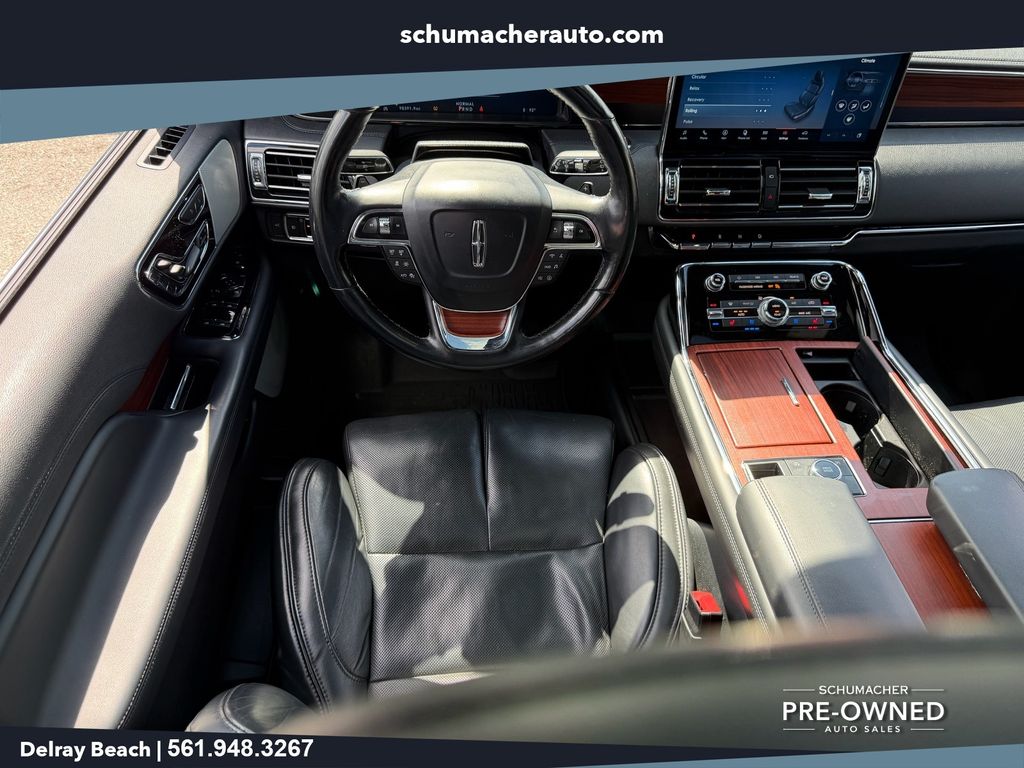used 2022 Lincoln Navigator car, priced at $51,167