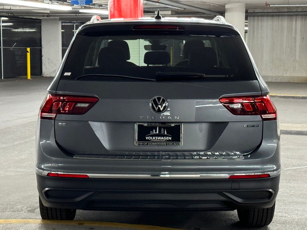 2024 Volkswagen Tiguan 2.0T SE 32