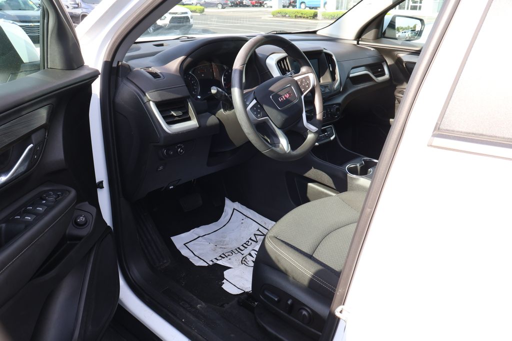 2023 GMC Terrain SLE 11