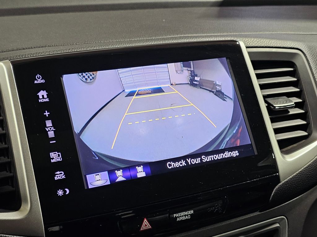 Used 2017  Honda EX-L image 27