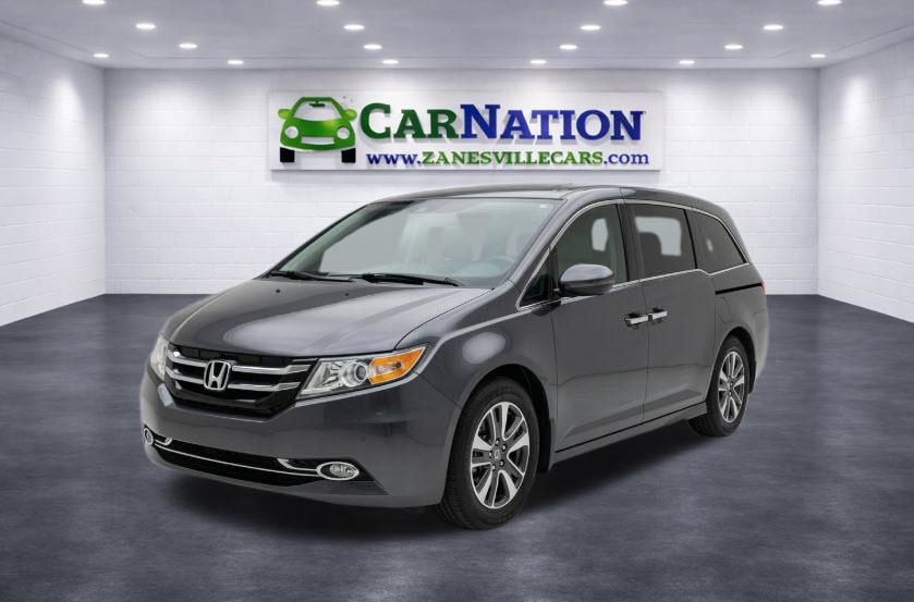 2016 Honda Odyssey Touring's photo