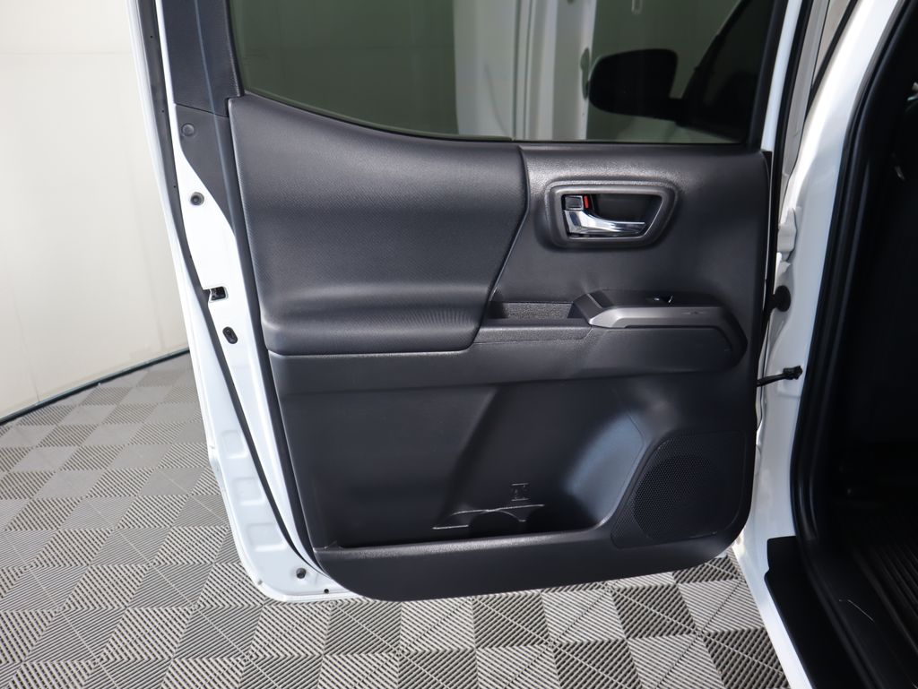 Thumbnail: 2023 Toyota Tacoma - 27