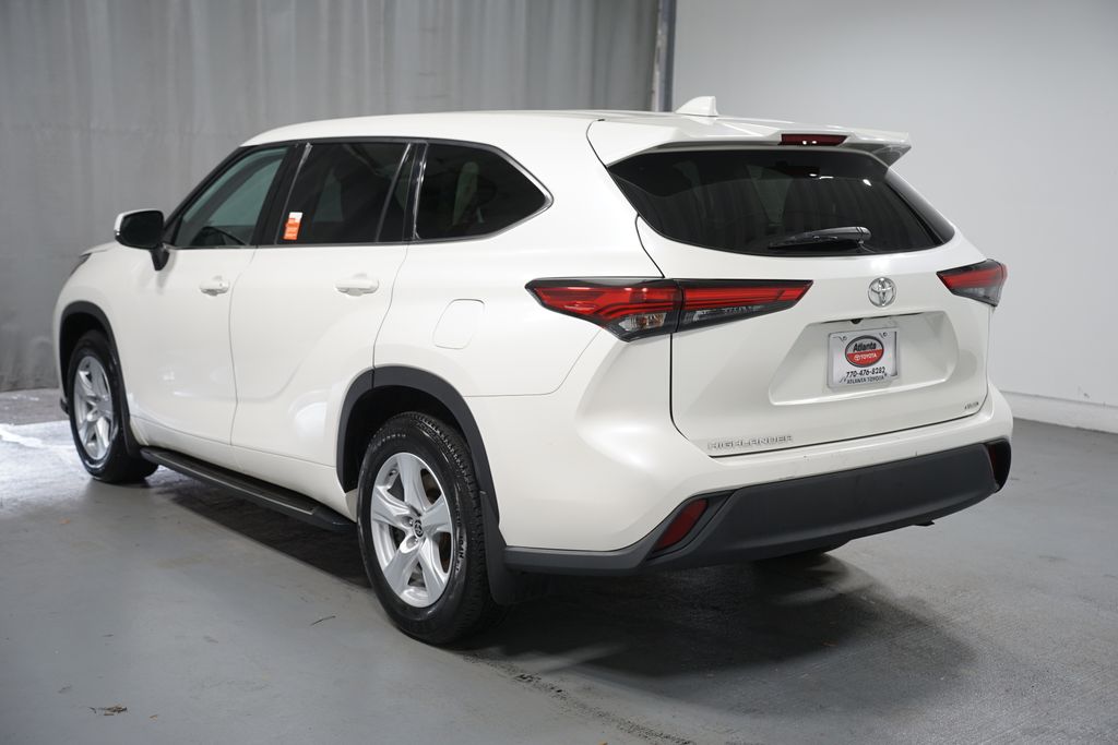 Thumbnail: 2021 Toyota Highlander - 6