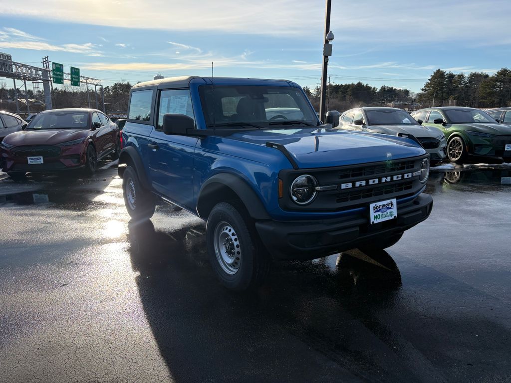 Blue Metallic 2025 Ford Bronco 2-Door 4WD SUV / Crossover Four-Wheel Drive 7-Speed Manual