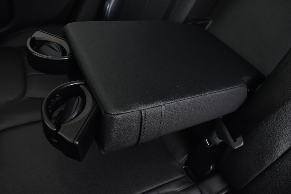 Thumbnail: 2022 Mercedes-Benz GLB - 31