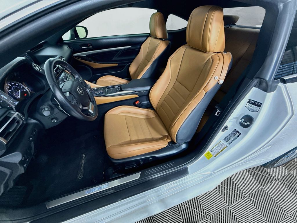 Thumbnail: 2022 Lexus RC - 22